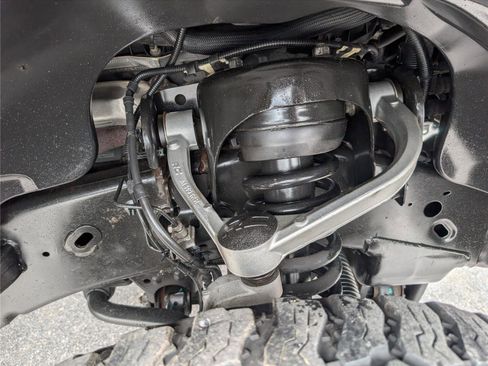 Used 2020 Ford F150 Lariat AWD/4WD image 9