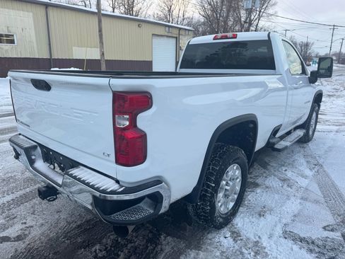 Used 2022 Chevrolet Silverado 3500 LT w/ Convenience Package image 5