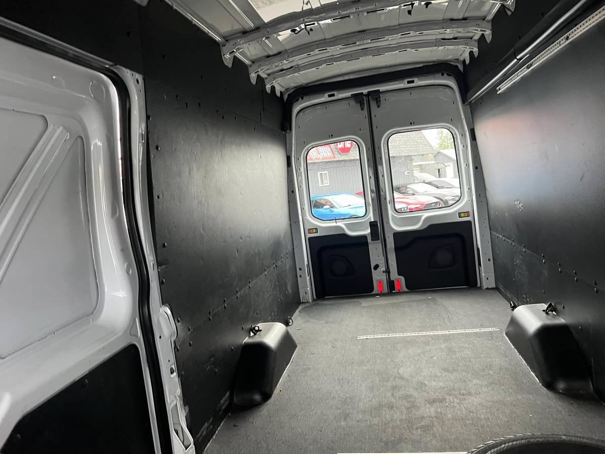 Used 2019 Ford Transit 250 148 High Roof Extended RWD image 12