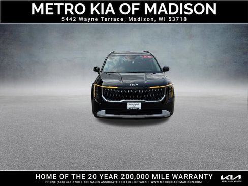 Used 2026 Kia Carnival EX FWD image 9