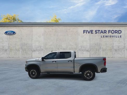 Used 2023 Chevrolet Silverado 1500 ZR2 w/ Technology Package AWD/4WD image 5