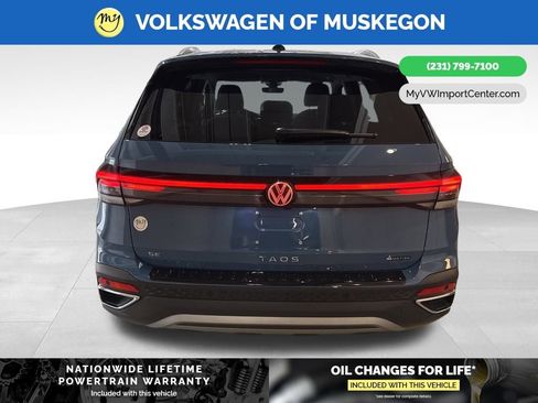 New 2026 Volkswagen Taos SE image 6