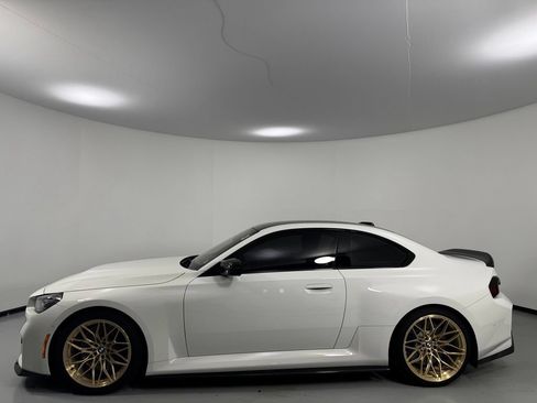 Used 2025 BMW M2 w/ Lighting Package RWD image 4