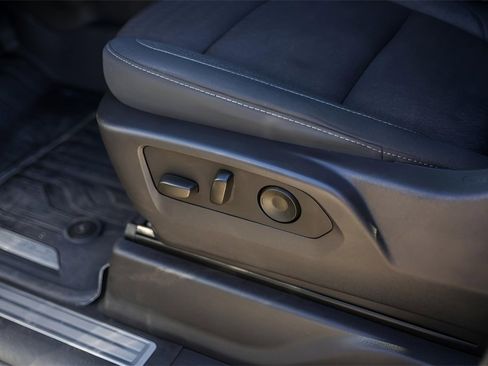 Used 2024 GMC Sierra 1500 Elevation image 11