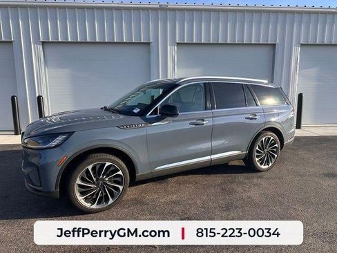 Used 2025 Lincoln Aviator Reserve w/ Illumination Package AWD/4WD image 1