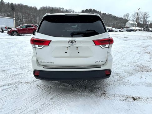 Used 2017 Toyota Highlander XLE image 5