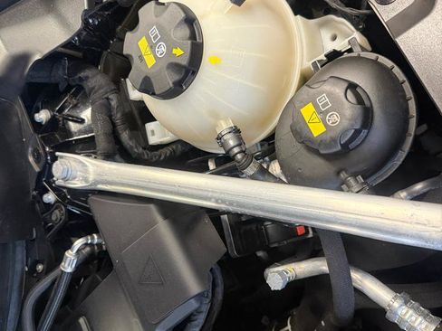 Used 2023 BMW X4 xDrive30i w/ M Sport Package image 25