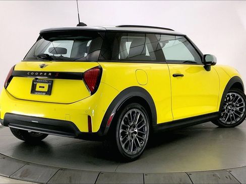Certified 2025 MINI Cooper S image 12