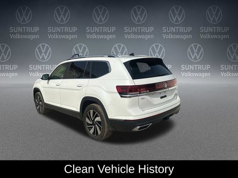 Used 2025 Volkswagen Atlas SEL AWD/4WD image 3