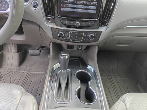 Used 2019 Chevrolet Traverse Premier w/ Driver Confidence II Package FWD image 14