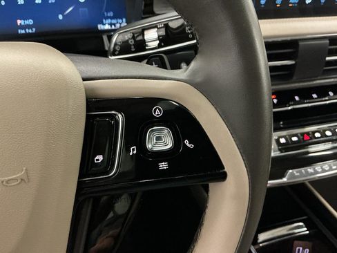Used 2023 Lincoln Corsair AWD w/ Equipment Group 101A image 24