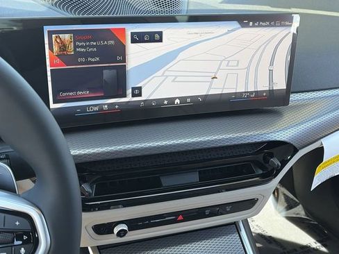 Used 2026 BMW 330i Sedan w/ M Sport Package image 21