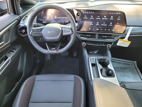 New 2026 Chevrolet Equinox EV RS image 8