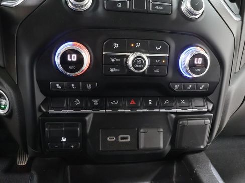 Used 2023 GMC Sierra 2500 AT4 w/ Gooseneck/5TH Wheel Package AWD/4WD image 10