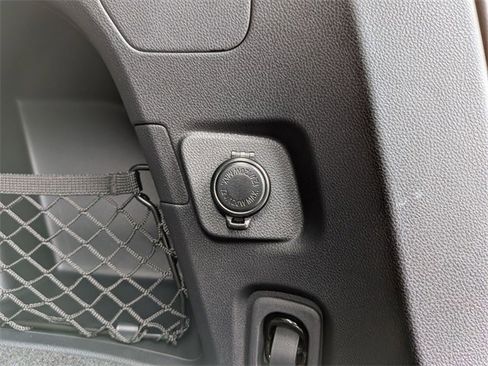 New 2025 Subaru Outback Premium image 28