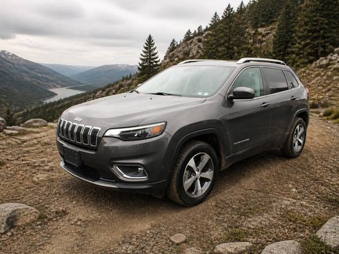 Used 2021 Jeep Cherokee Limited AWD/4WD image 1