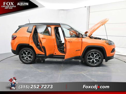 New 2026 Jeep Compass Limited image 38