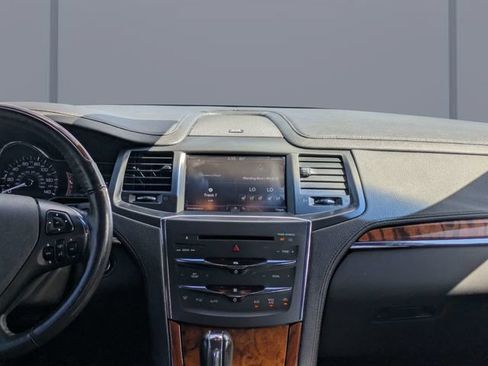 Used 2013 Lincoln MKS FWD image 17