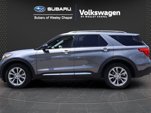 Used 2023 Ford Explorer Limited RWD image 5