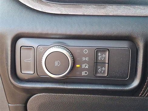 Used 2022 Ford Explorer Platinum w/ Equipment Group 601A image 26