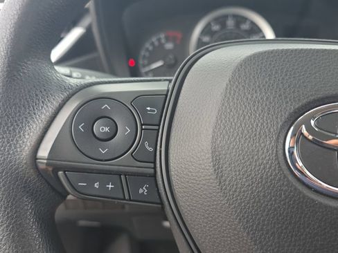 Used 2022 Toyota Corolla LE FWD image 19