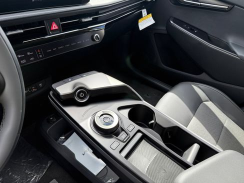 New 2025 Kia EV6 Light w/ Light LR Technology Package image 13