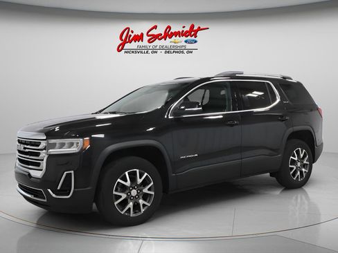 Used 2023 GMC Acadia SLE w/ Driver Convenience Package image 2