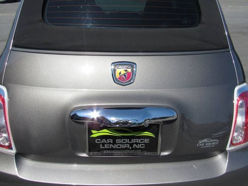 Used 2013 FIAT 500 Abarth w/ Beats Audio Pkg FWD image 15