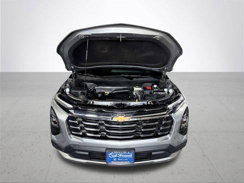 Used 2025 Chevrolet Equinox LT FWD image 22