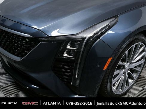 Used 2025 Cadillac CT5 Premium Luxury image 35