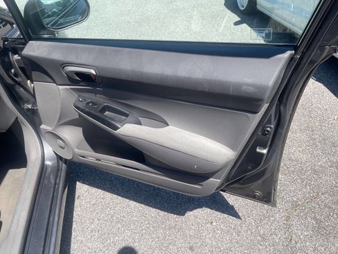 Used 2010 Honda Civic LX image 27