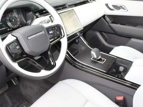 New 2026 Land Rover Range Rover Velar Dynamic SE AWD/4WD image 36