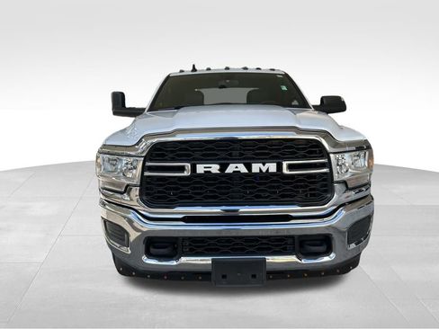 Used 2021 RAM 2500 Tradesman w/ Chrome Appearance Group image 12