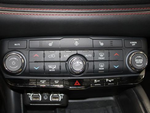 Used 2024 Dodge Durango R/T image 40