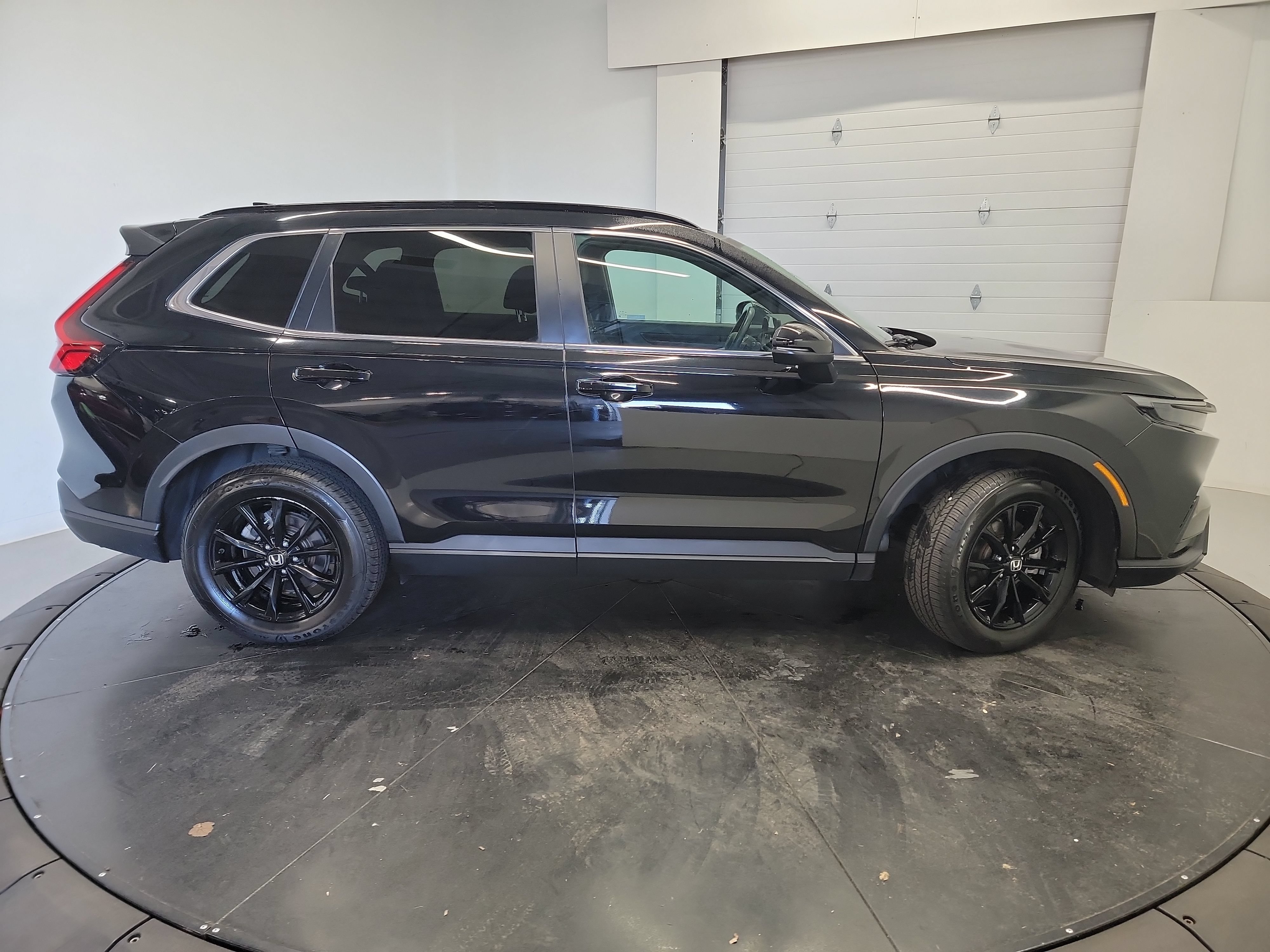 Used 2023 Honda CR-V Sport image 11