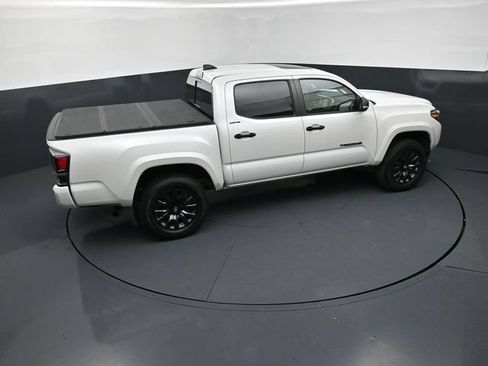 Used 2023 Toyota Tacoma Limited w/ Nightshade Package AWD/4WD image 18