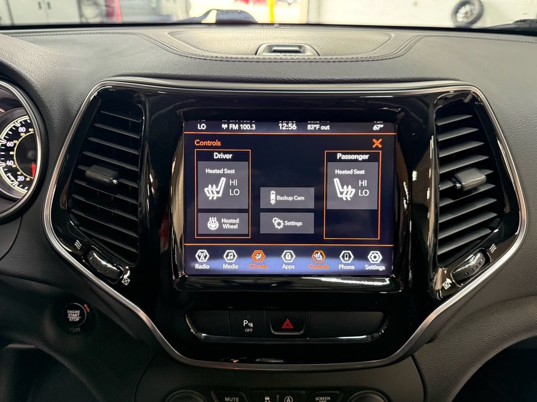 Used 2020 Jeep Cherokee Limited AWD/4WD image 23