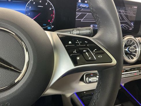 Used 2024 Mercedes-Benz GLA 250 4MATIC image 18