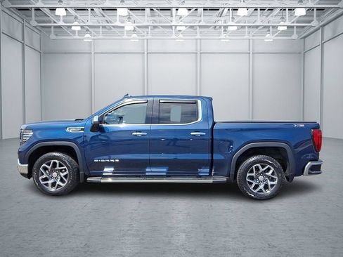 Certified 2023 GMC Sierra 1500 SLT w/ SLT Premium Package AWD/4WD image 9