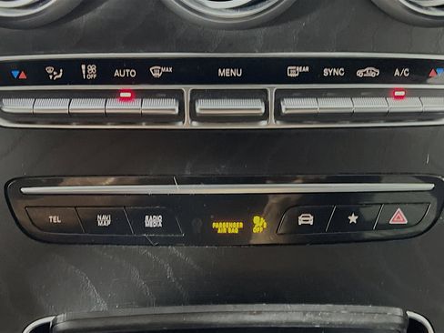 Used 2022 Mercedes-Benz GLC 43 AMG 4MATIC image 26