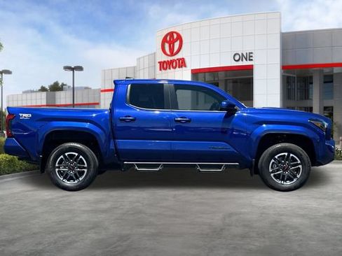 Used 2024 Toyota Tacoma TRD Sport AWD/4WD image 3