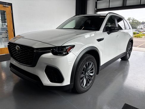 Used 2025 MAZDA CX-70 Plug-In Hybrid w/ Premium Pkg AWD/4WD image 3