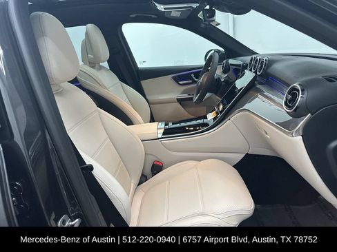 Used 2026 Mercedes-Benz GLC 300 image 28