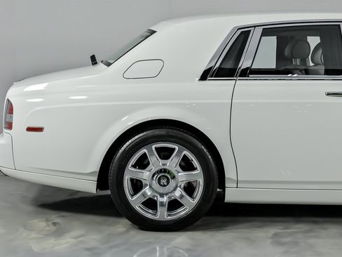 Used 2013 Rolls-Royce Phantom Sedan image 13