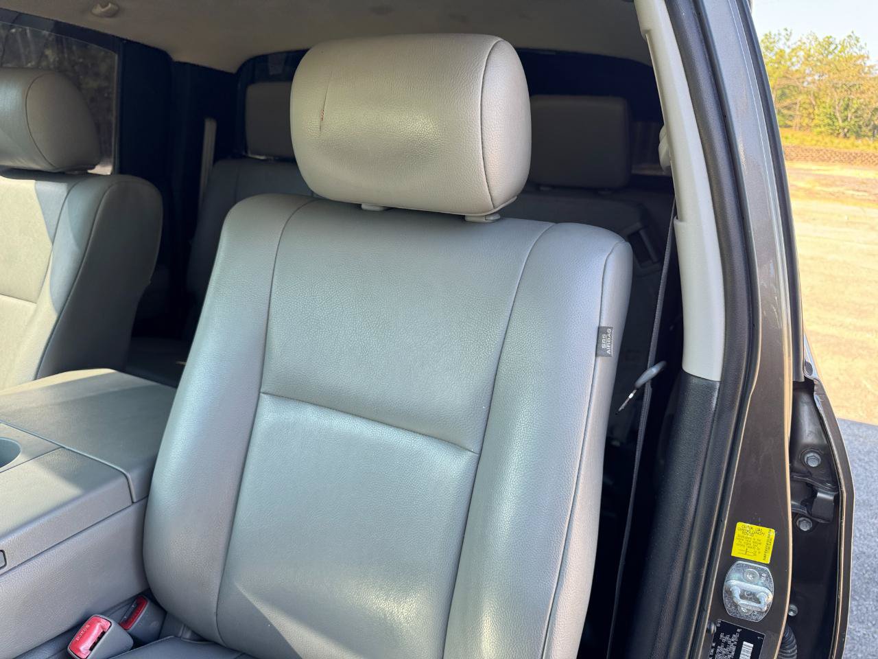 Used 2011 Toyota Tundra 2WD Double Cab image 32