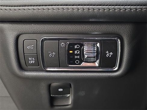 Used 2023 Lincoln Nautilus Reserve w/ Equipment Group 201A image 23