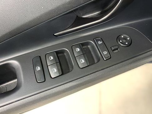 Used 2026 Hyundai Elantra Sport FWD image 13