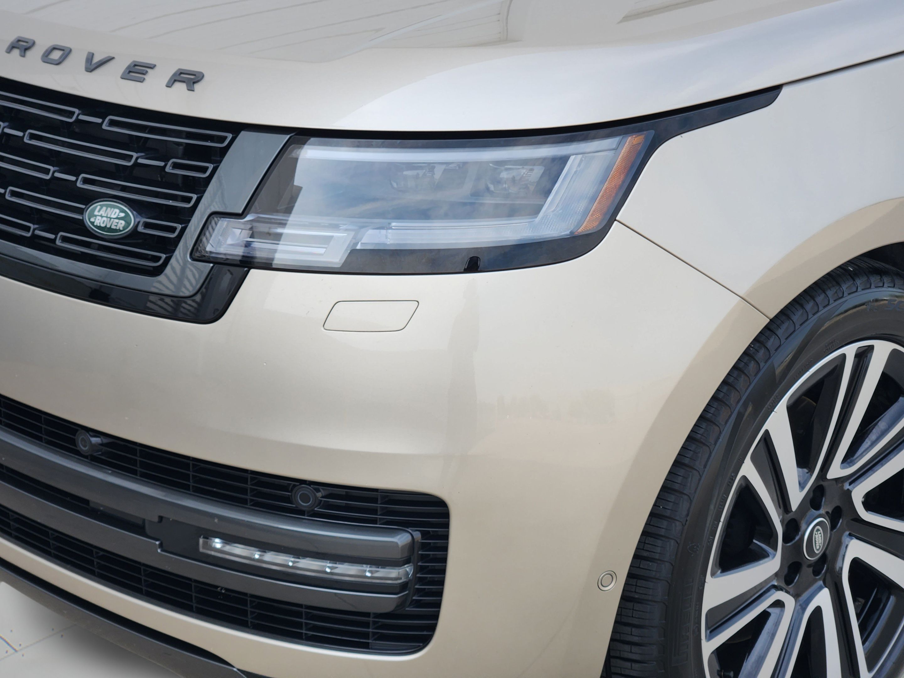 Certified 2023 Land Rover Range Rover SE AWD/4WD image 34