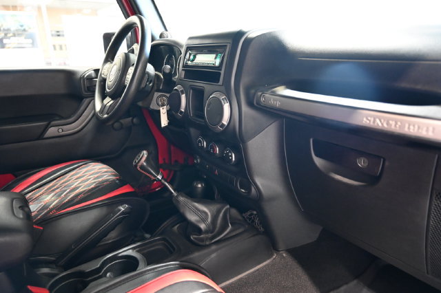 Used 2014 Jeep Wrangler Unlimited Sport AWD/4WD image 14