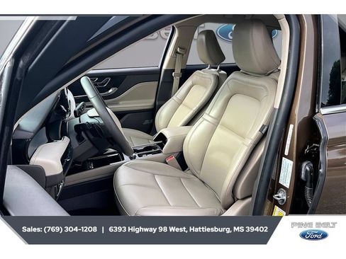 Used 2022 Lincoln Corsair FWD image 18